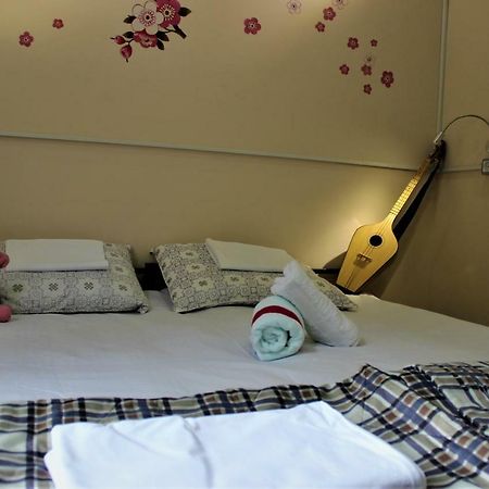 Global Hostel - Marjanishvili ティビリシ エクステリア 写真
