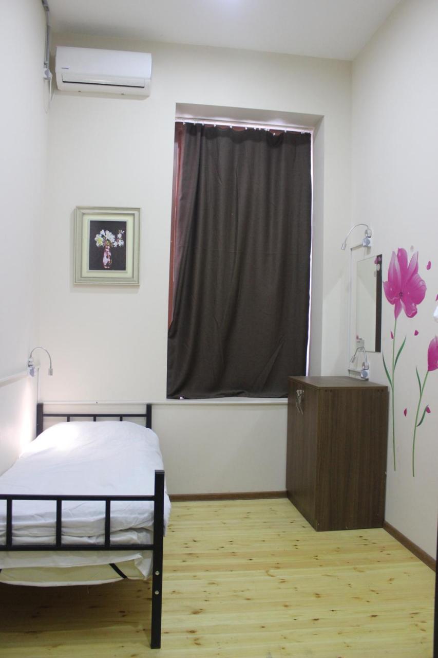 Global Hostel - Marjanishvili ティビリシ エクステリア 写真