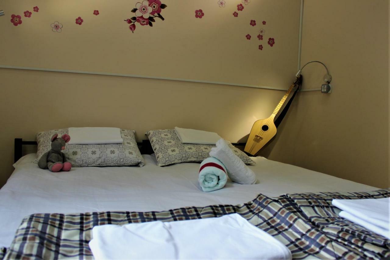 Global Hostel - Marjanishvili ティビリシ エクステリア 写真