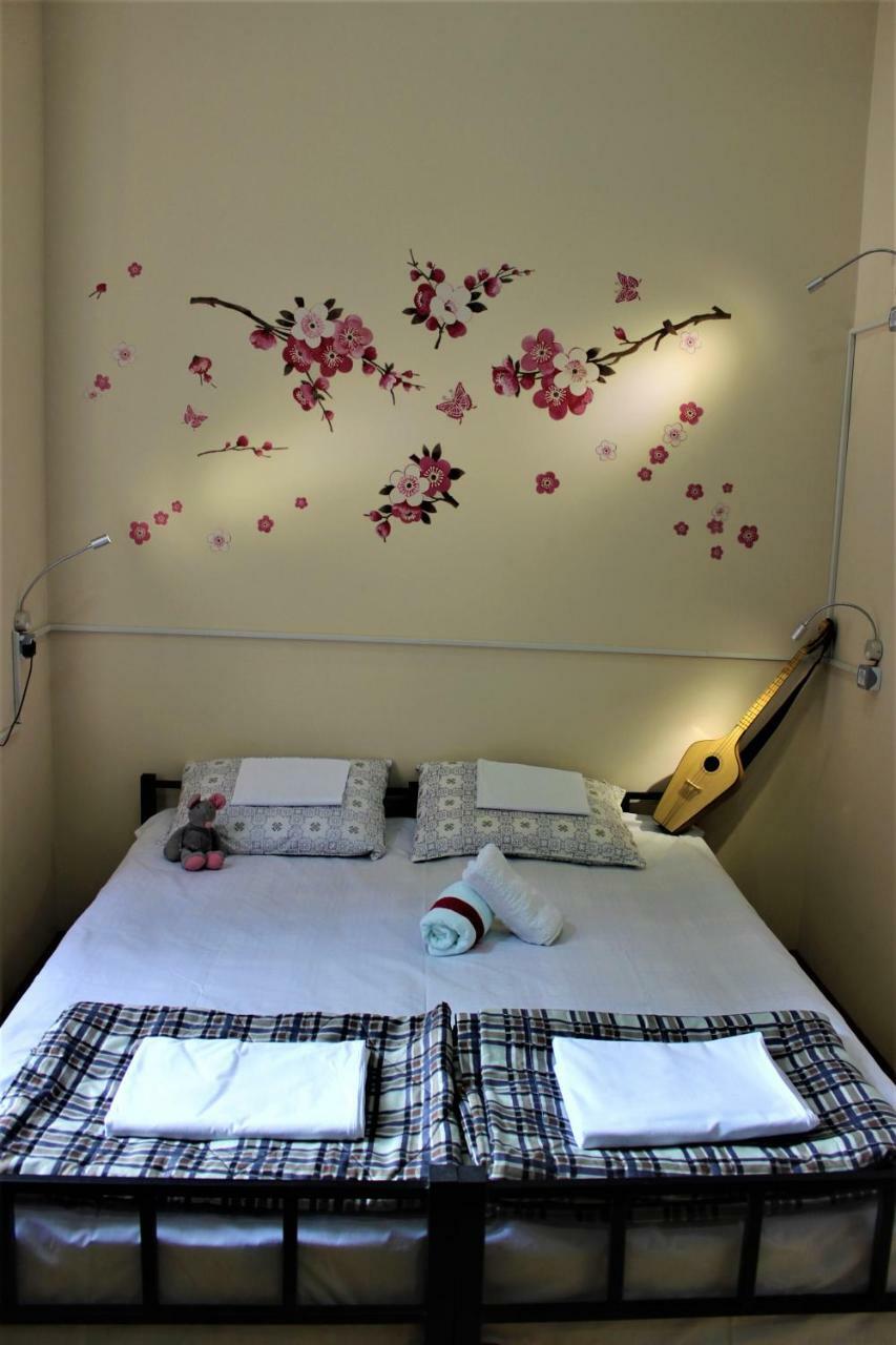 Global Hostel - Marjanishvili ティビリシ エクステリア 写真