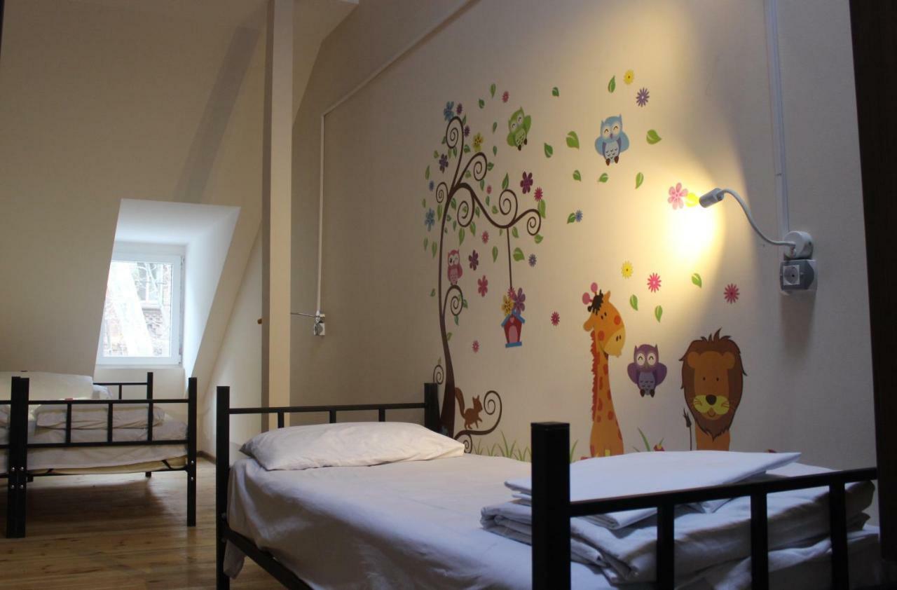 Global Hostel - Marjanishvili ティビリシ エクステリア 写真